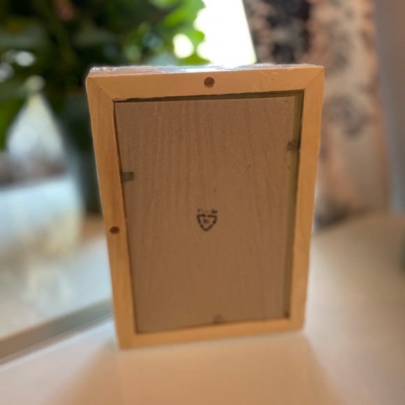 NIP Bare Wood 4 x 6 Frames (set of 3) - Picture 3 of 3